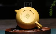 《心經(jīng)壺》中國(guó)紫砂壺助理工藝美術(shù)師正品宜興手工茶壺段泥壺