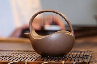 《太極提梁》 《太極提梁》