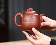 《靈龍納?！? title=