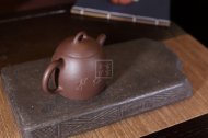 《秦權》宜興紫砂壺助理工藝美術師純手工禮品茶具紫泥秦權茶壺